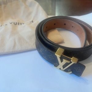 Louis Vuitton Belt size 75